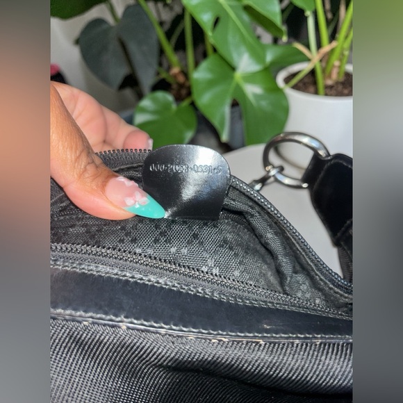 GUCCI Bamboo Shoulder Bag with COA - Picture 10 of 12